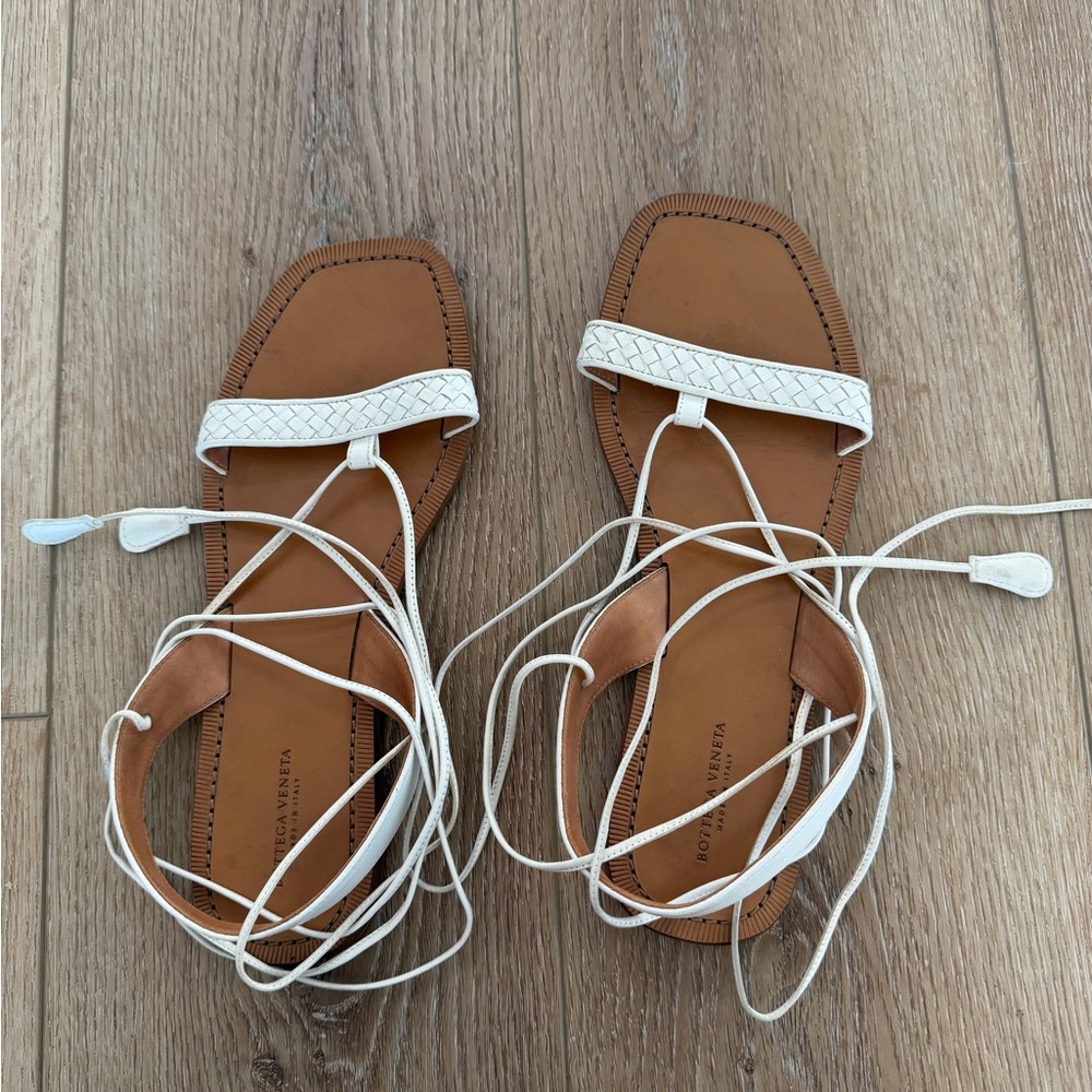 Bottega Veneta Lace-Up Leather Sandals – Size 38.5